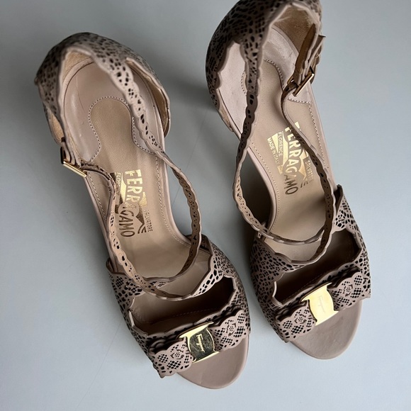 Ferragamo high heels new - Picture 2 of 13